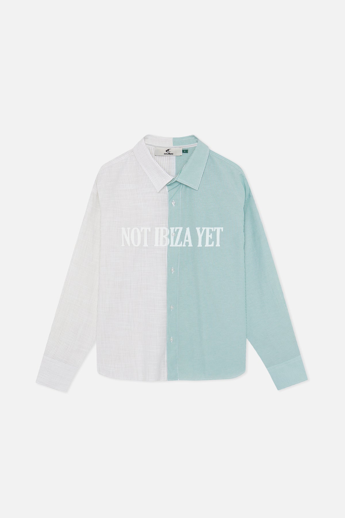 Pas Ibiza encore une fois, chemise verte