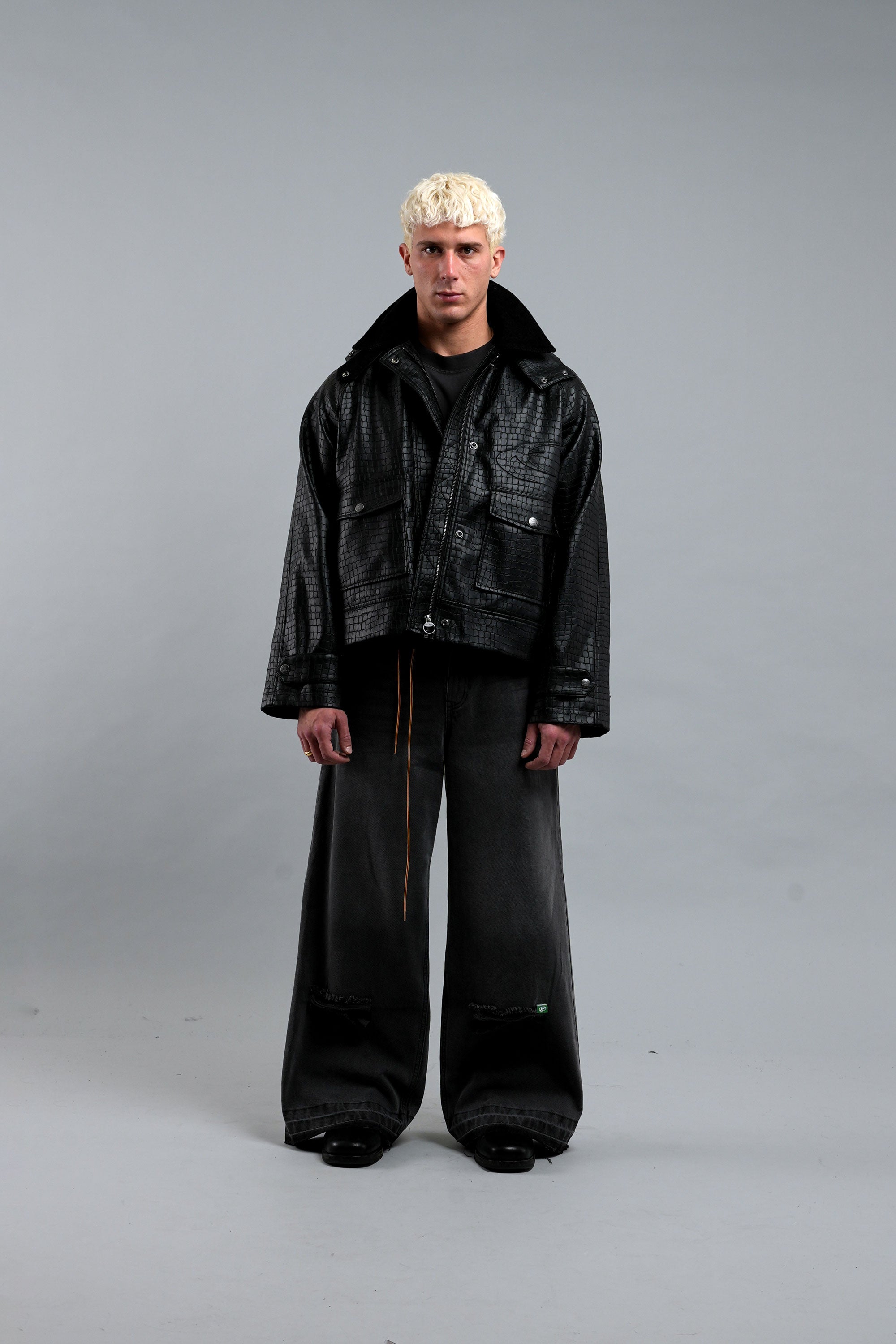 Veste noire en crocodile