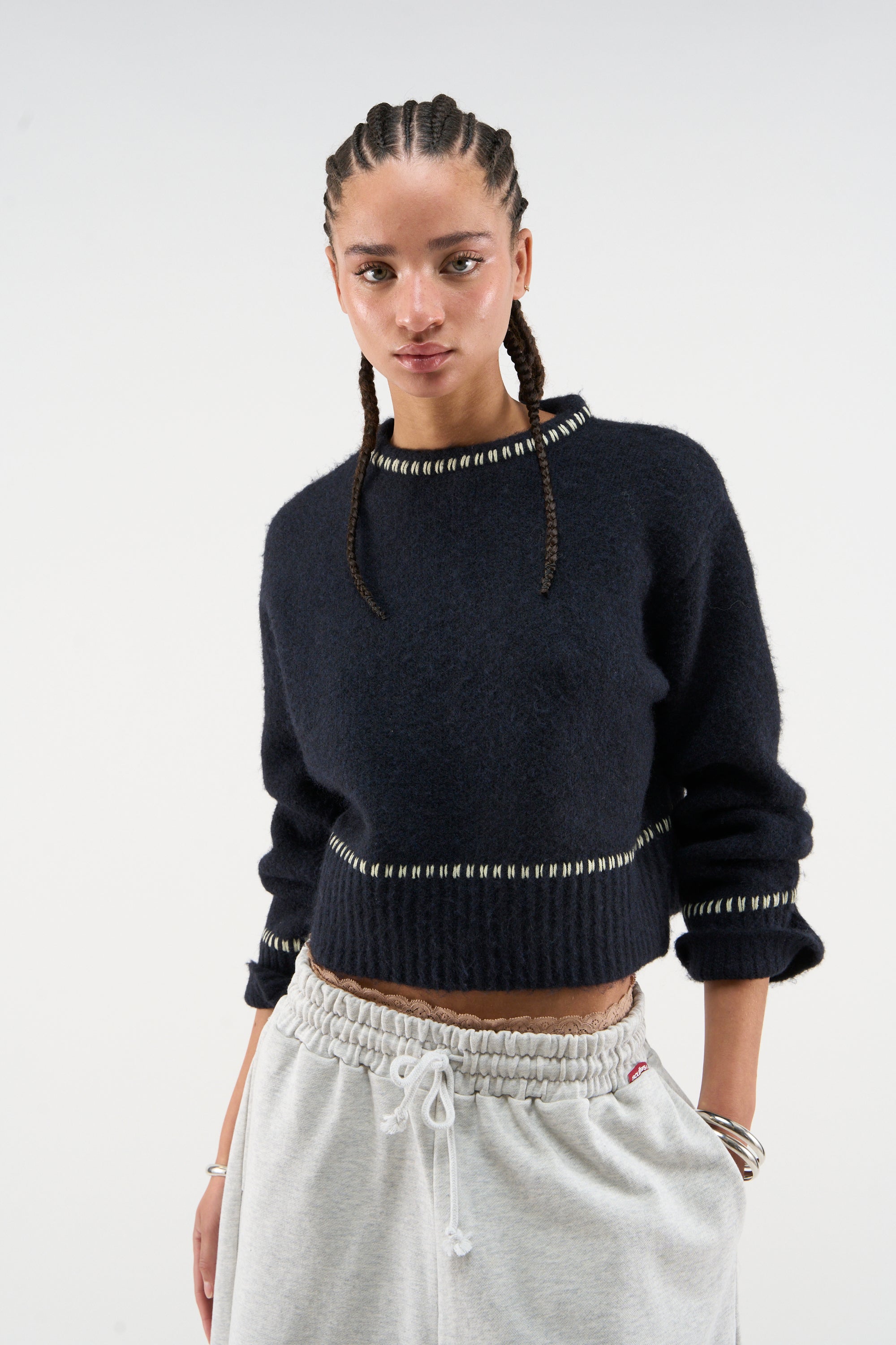 Tricot bleu fait main