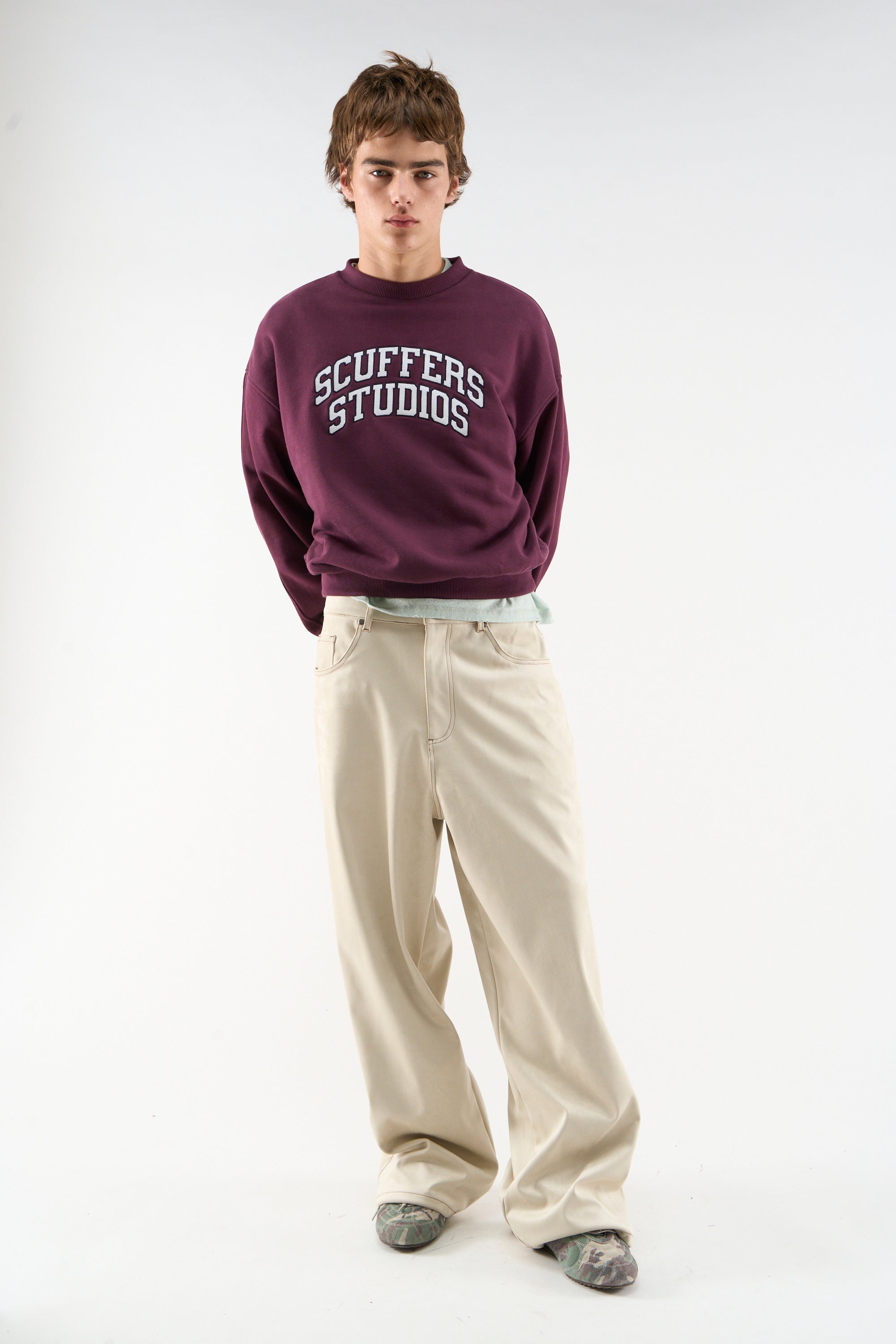 Col rond bordeaux semi-brun