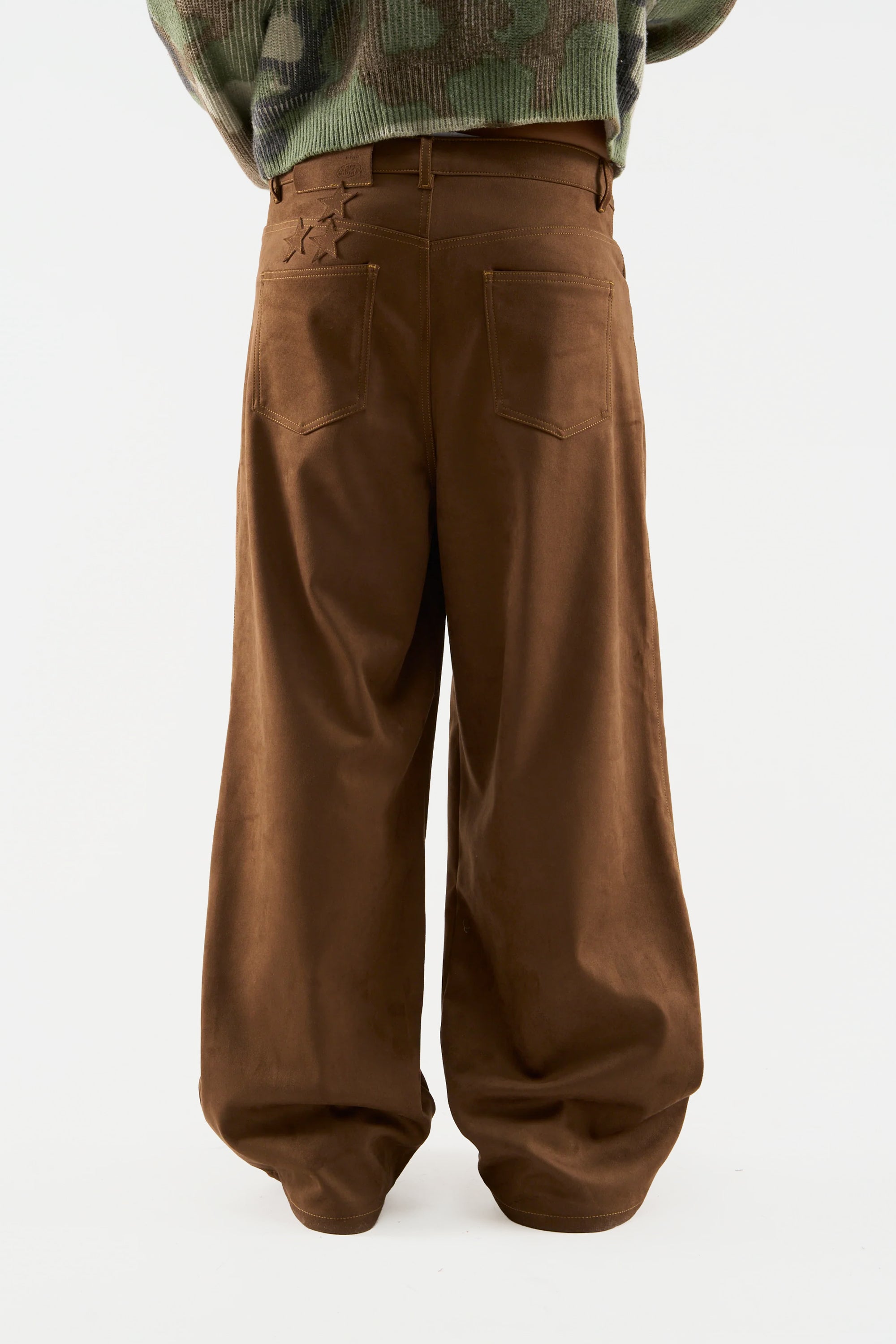 Pantalon jumbo en daim marron foncé