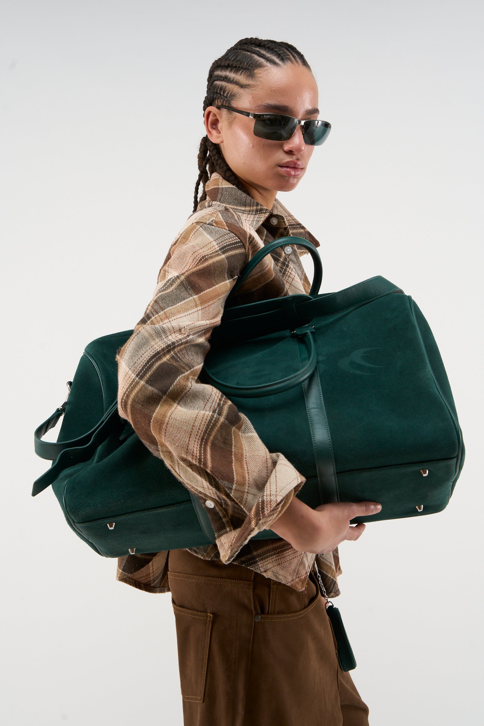 Sac de voyage vert en daim