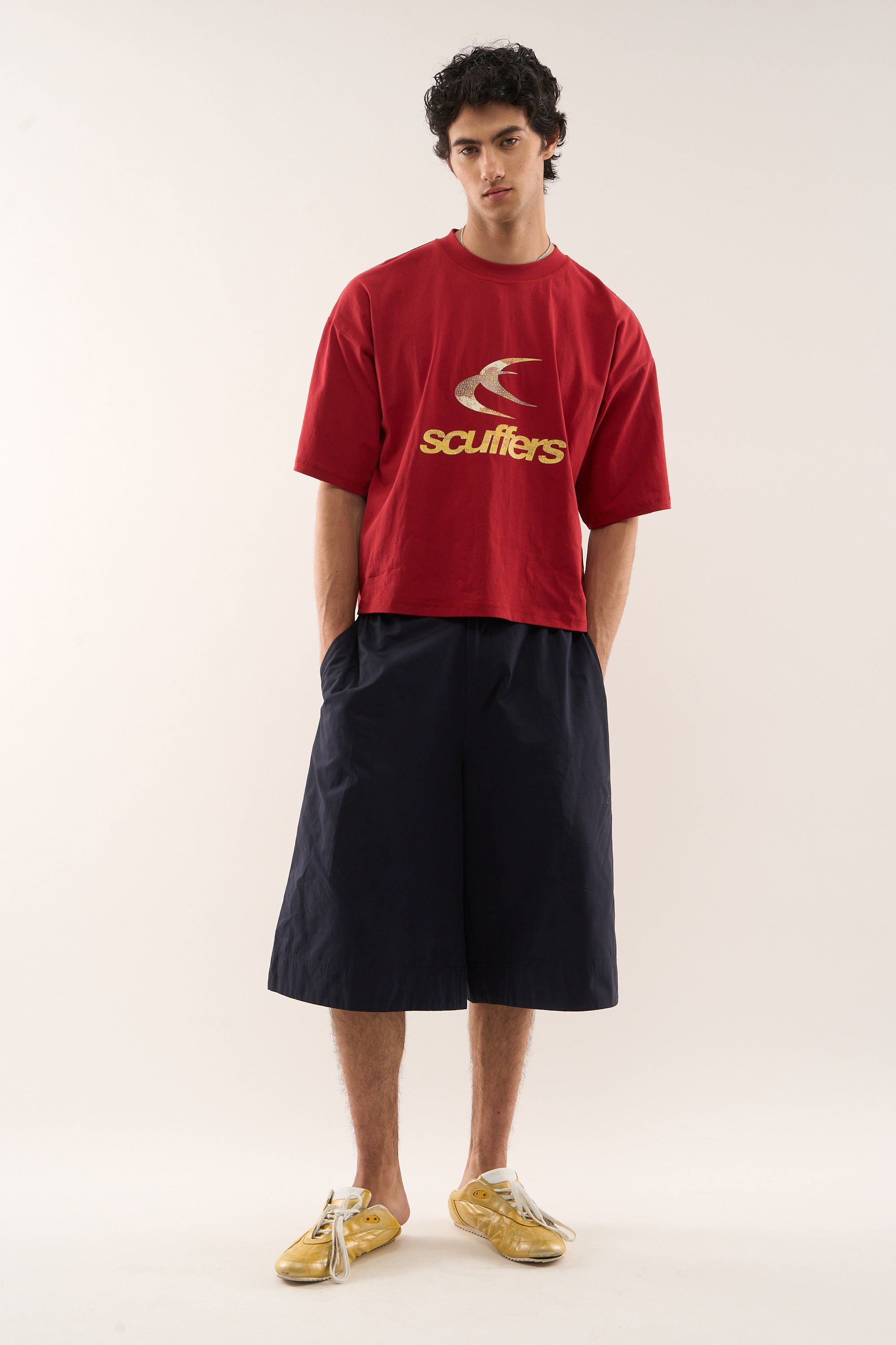 T-shirt rouge foncé caméléon