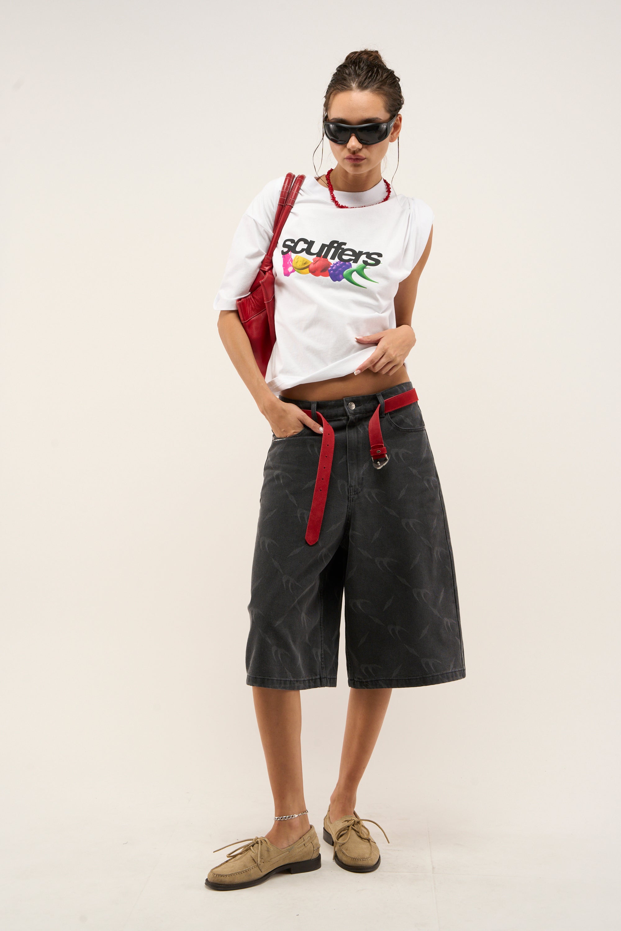 T-shirt blanc à motif gommeux