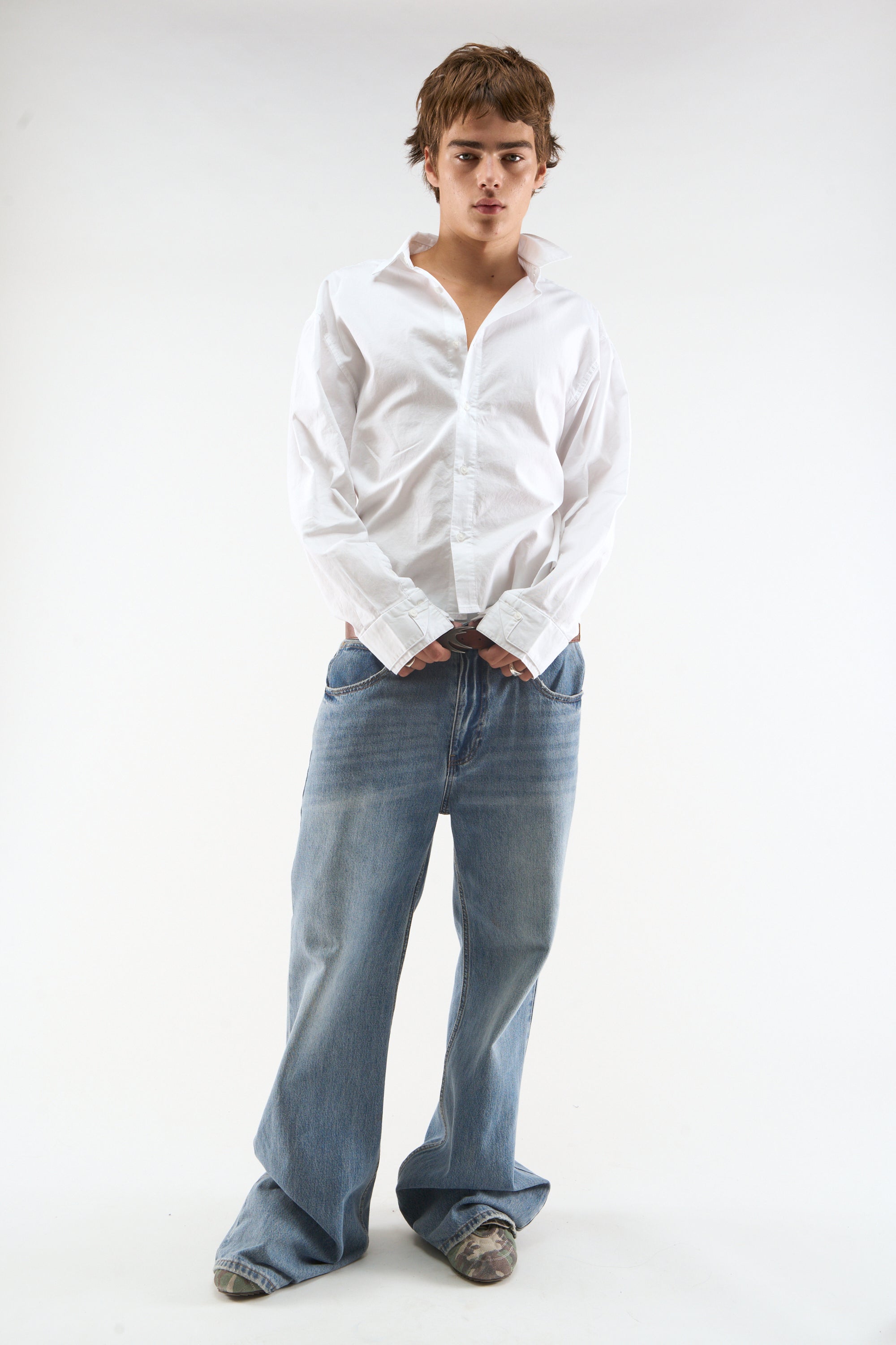 Chemise blanche pâle