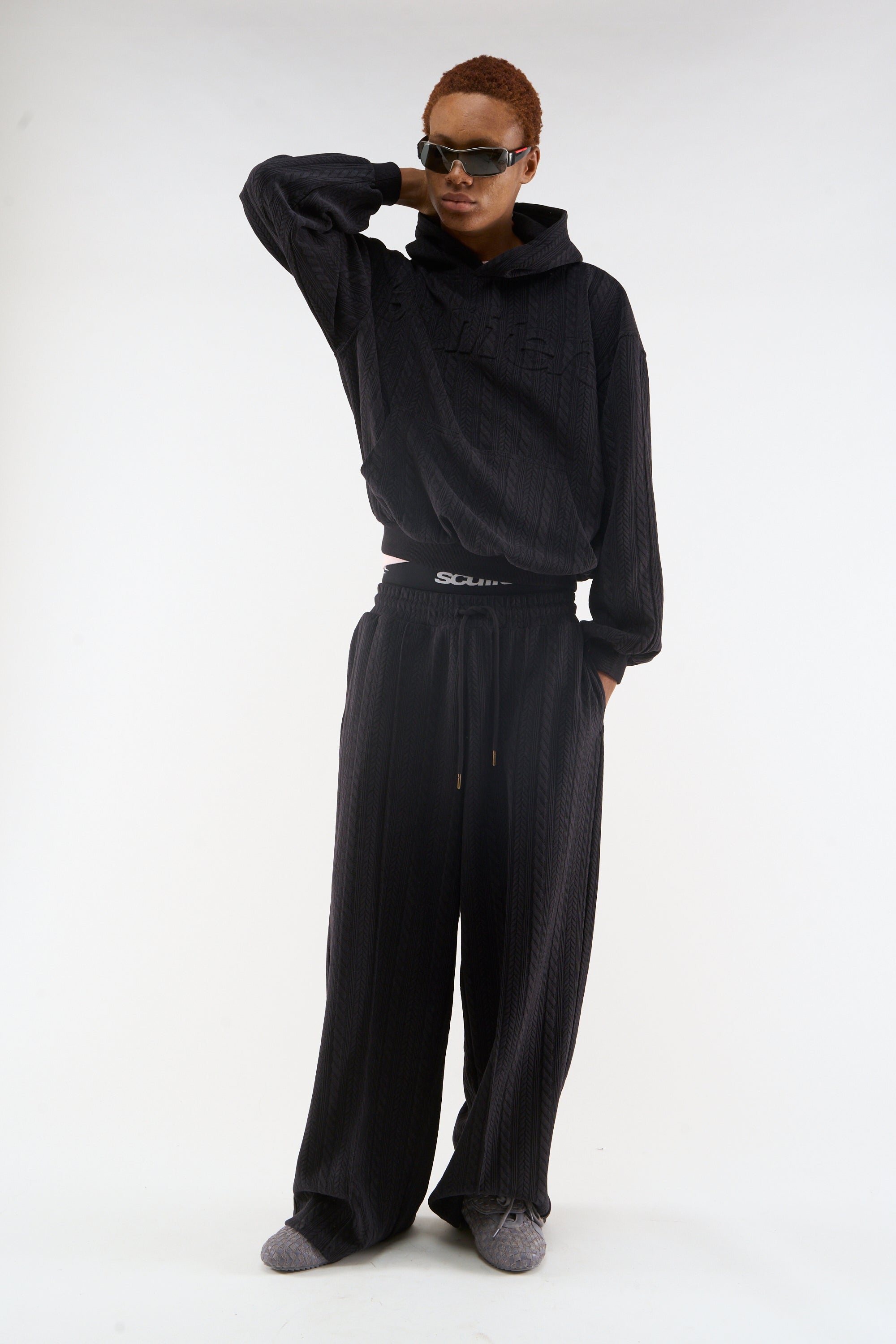 Pantalons foncés de bodega