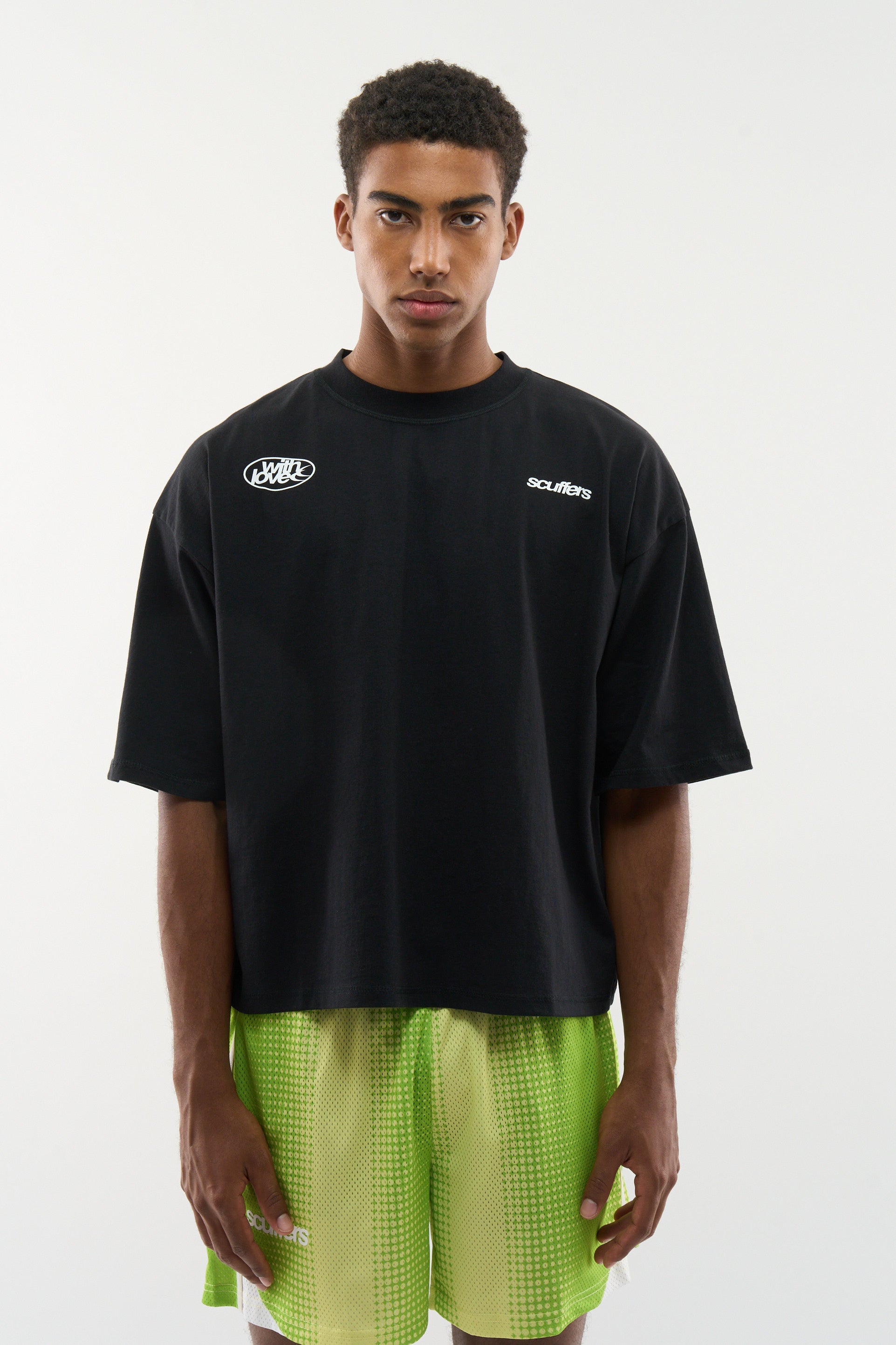 T-shirt noir que j'adore