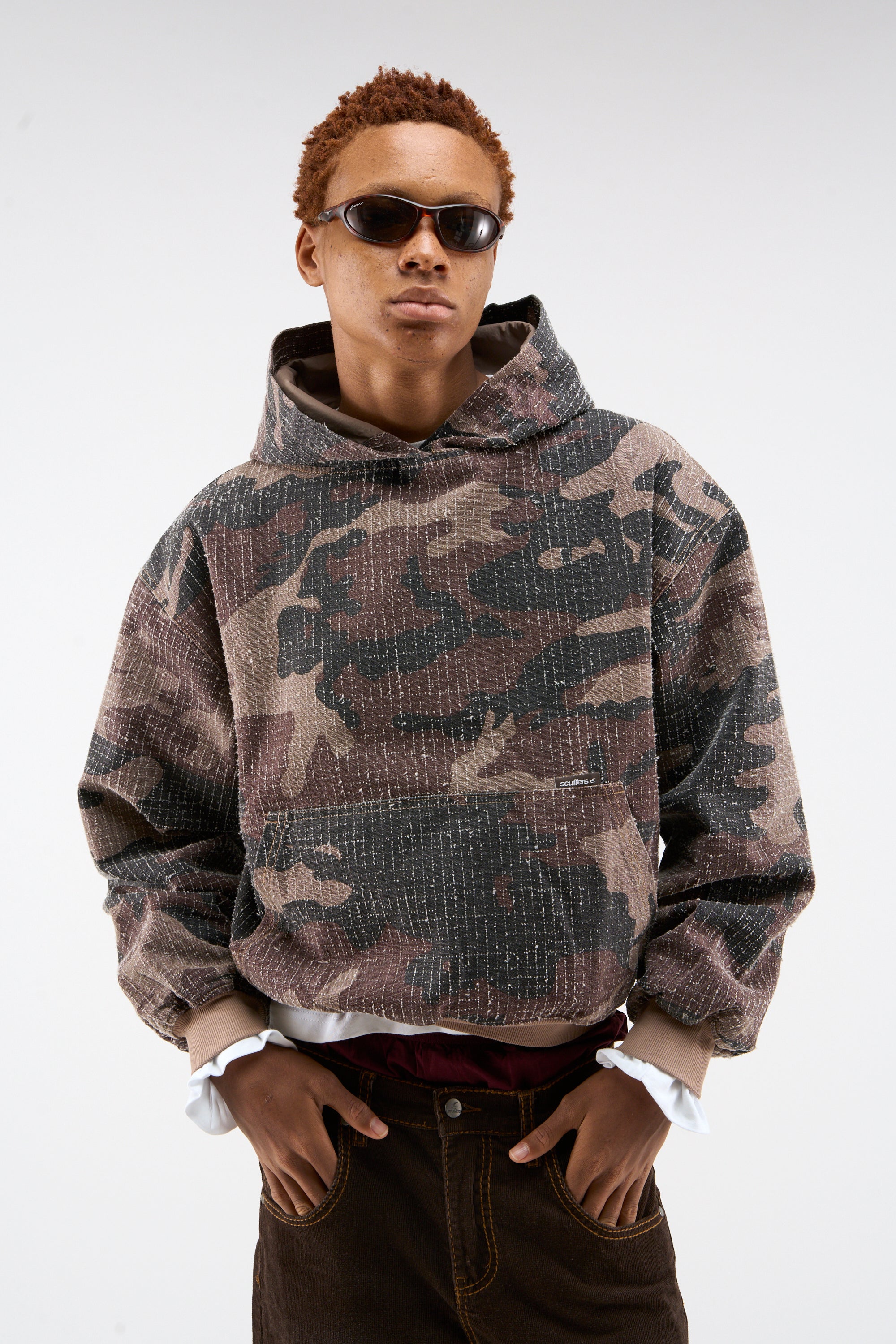 Sweat à capuche foncé en ripstop