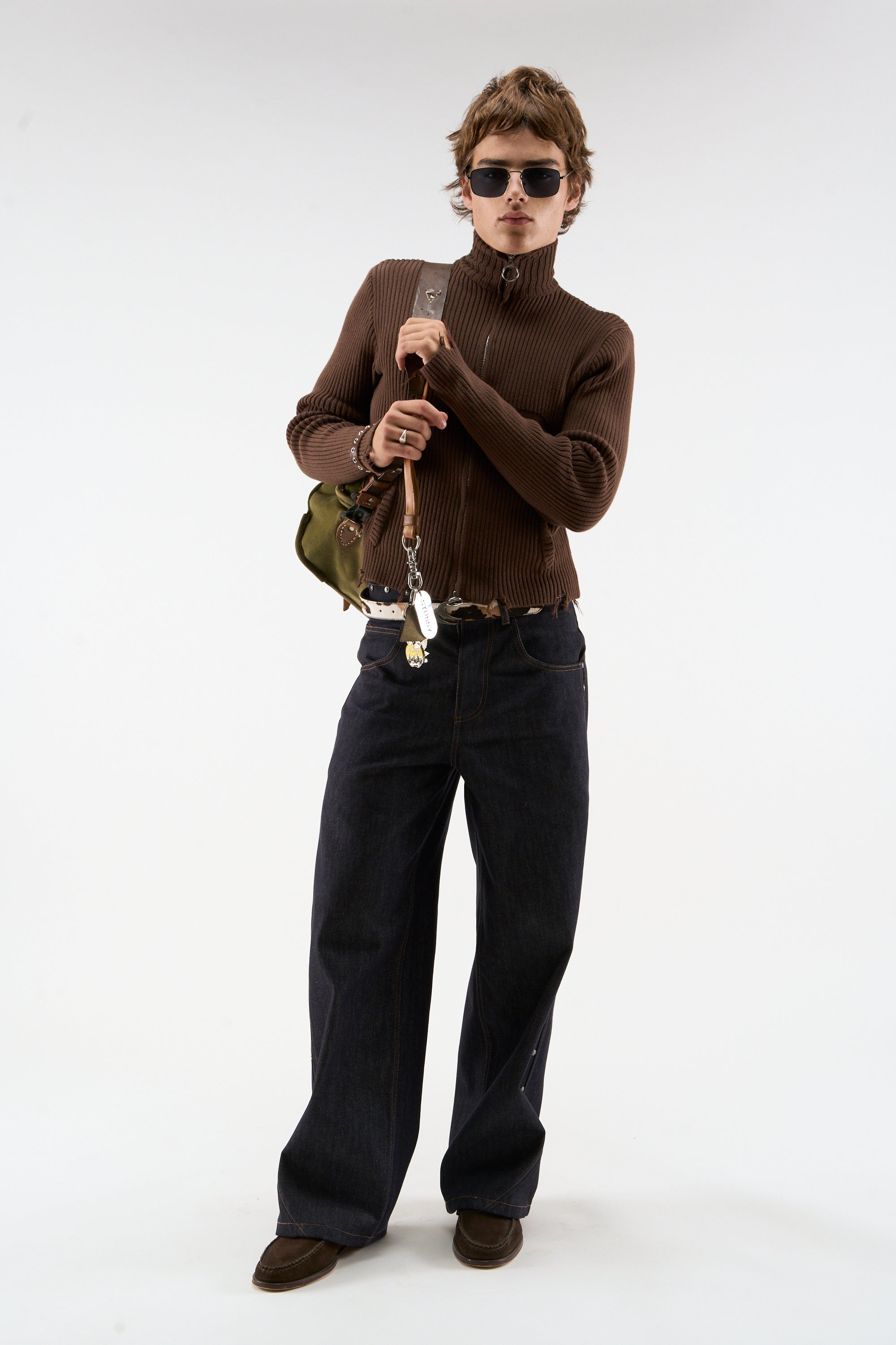 Fermeture éclair marron en tricot osé