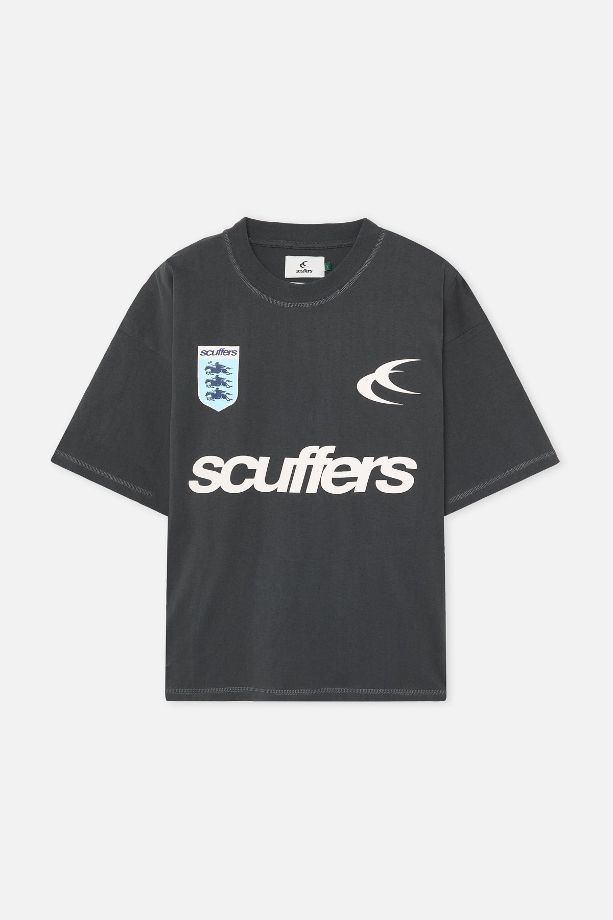 T-shirt foncé de pique-nique