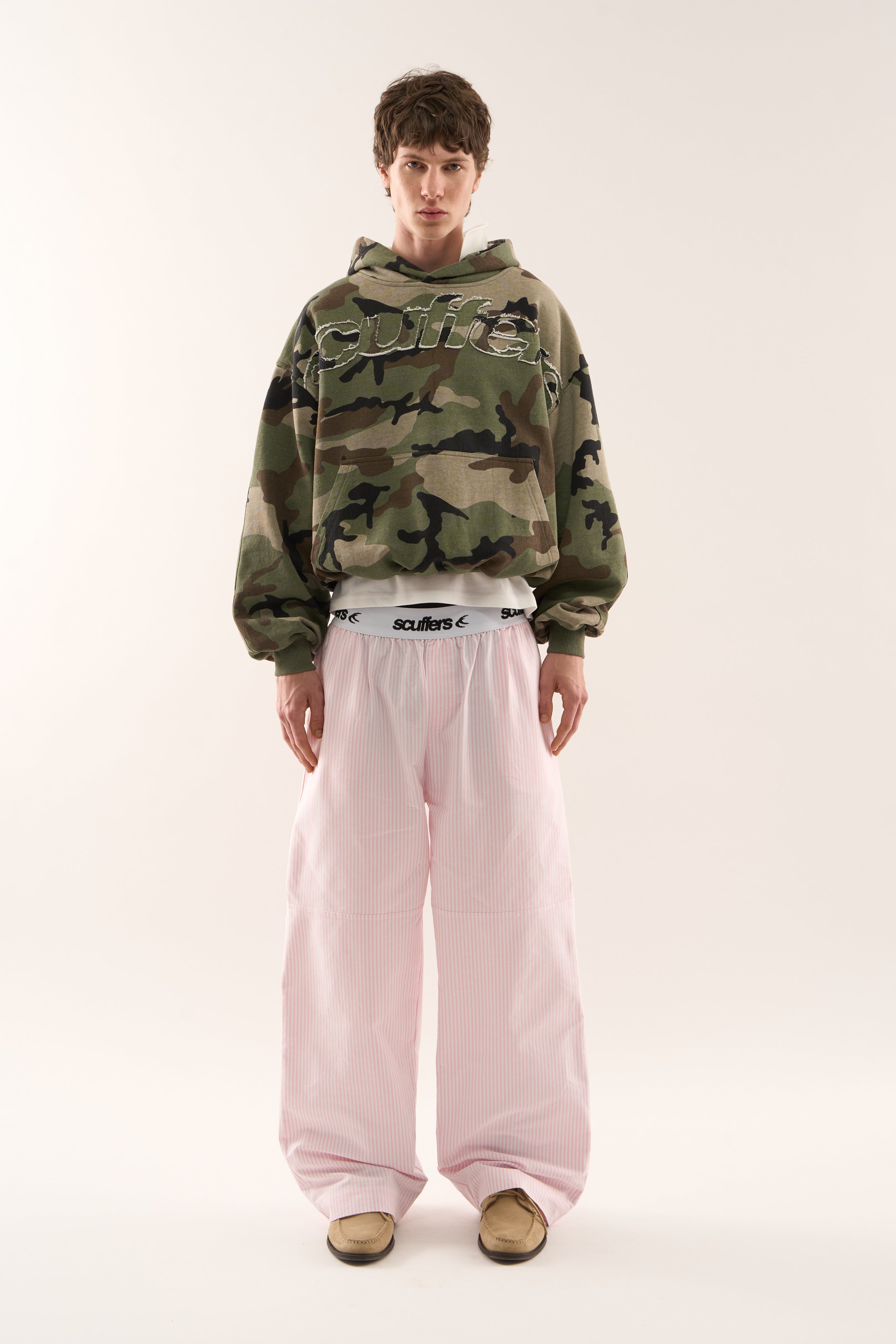 Sweat à capuche camouflage brut