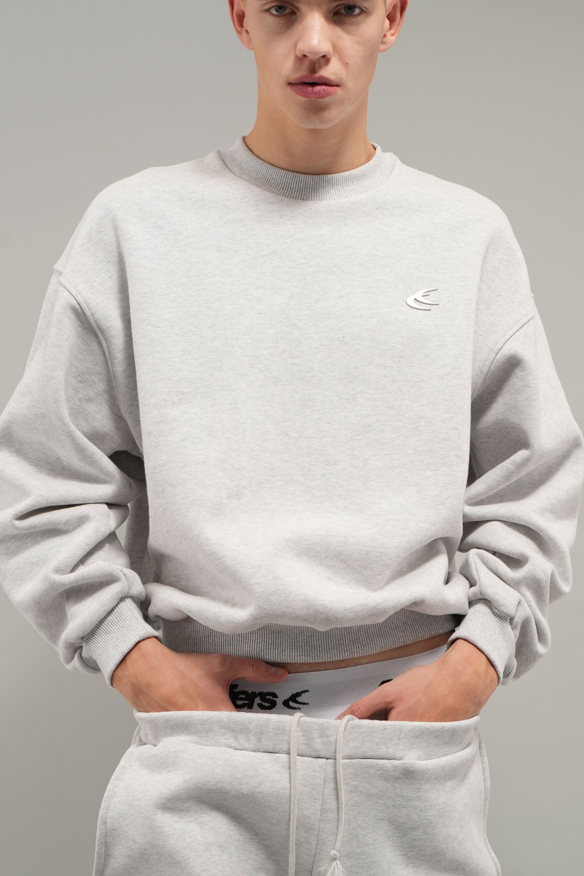 Pull-over gris chiné pour tous les jours