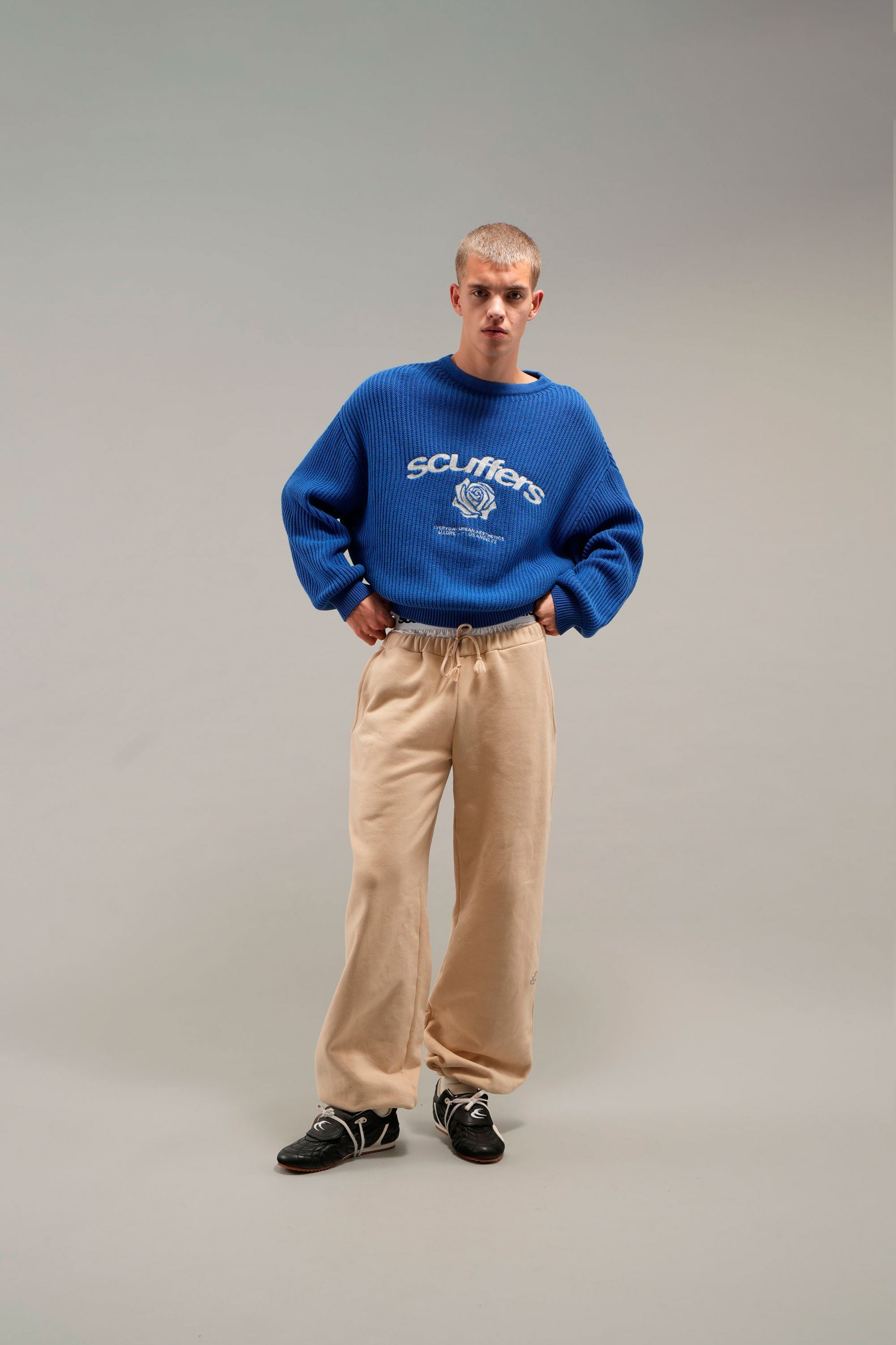 Tricot rose et bleu royal